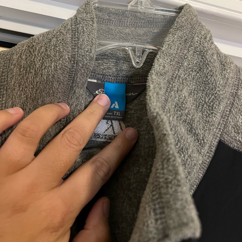 Eddie Bauer Grey Vest - Picture 2 of 3